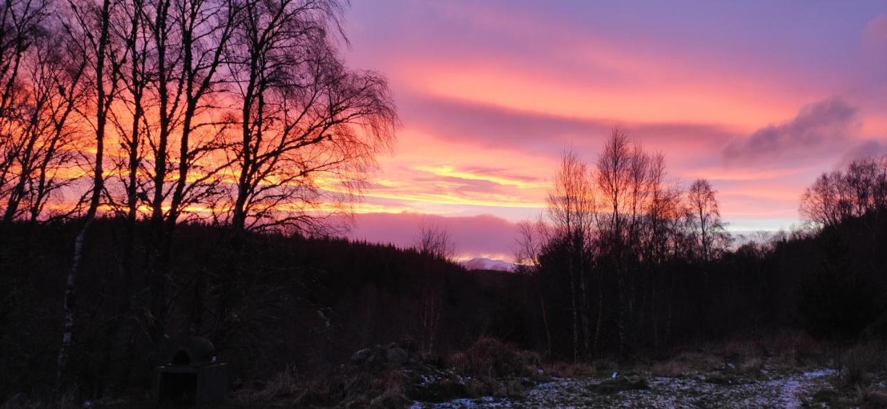 Sunrise House Hotel Inverfarigaig Buitenkant foto