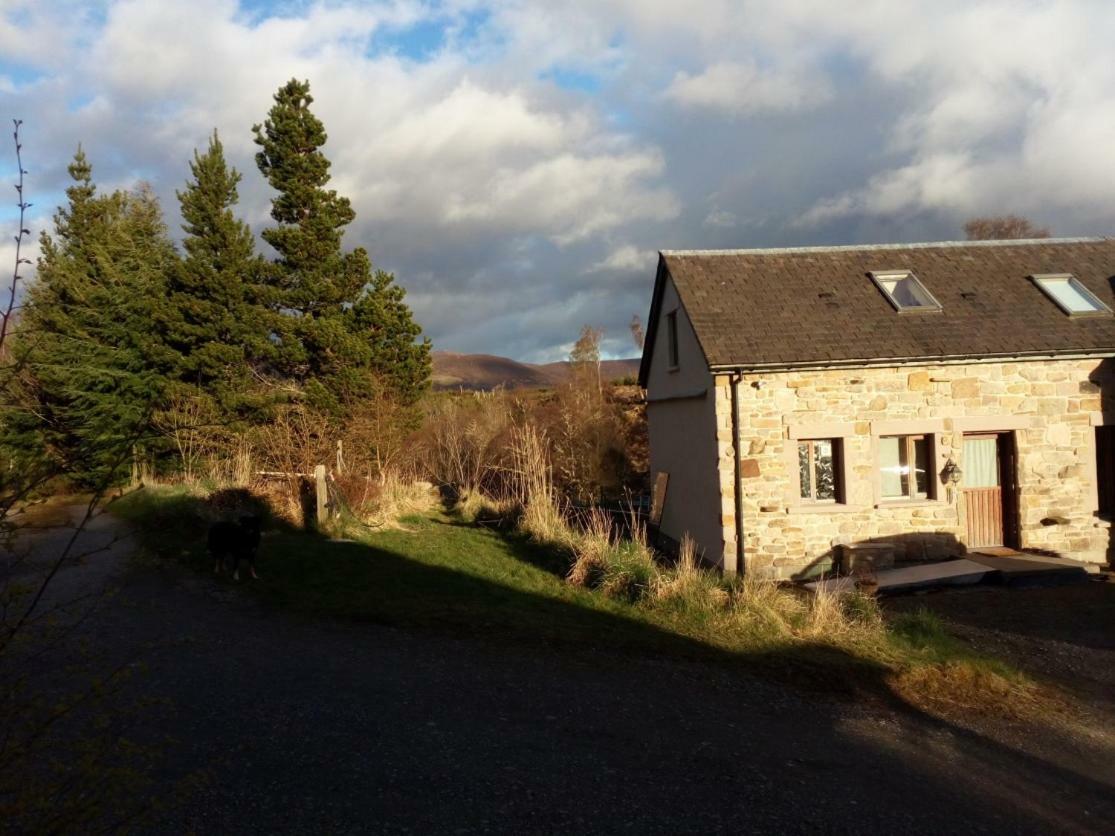 Sunrise House Hotel Inverfarigaig Buitenkant foto